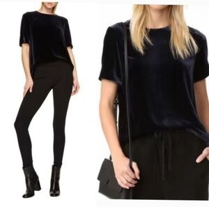 Vince. Silk And Velvet Short Sleeve Top With Back Slit In Navy Blue Size Small